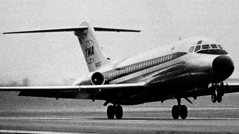 DC-9 самолет