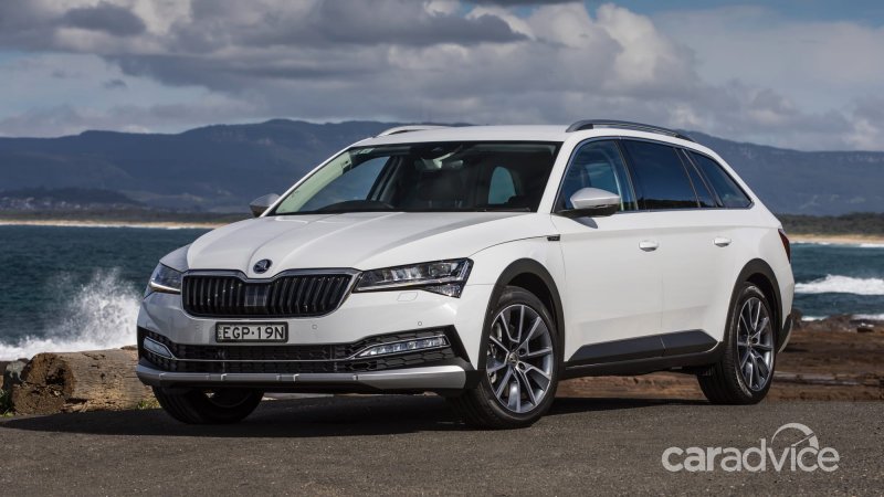 Skoda Superb Scout 2020