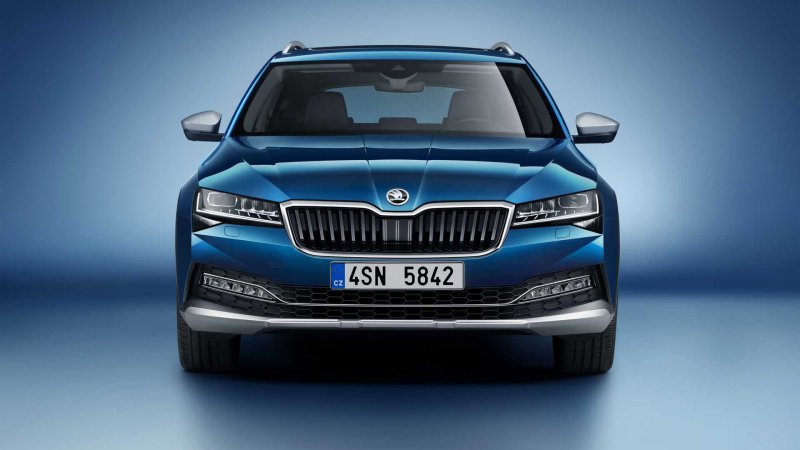 Skoda Superb Скаут
