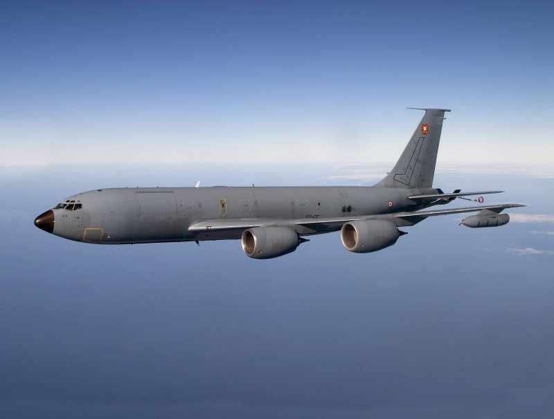 Самолет Boeing Kc-135 Stratotanker.