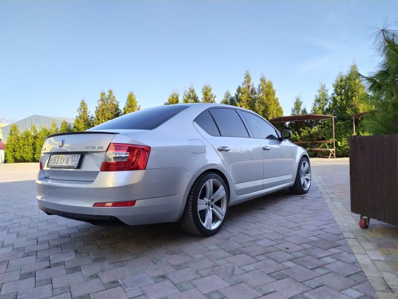 Шкода Октавия а7 r17