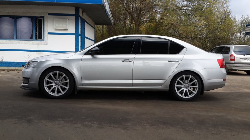 Octavia a8 r19