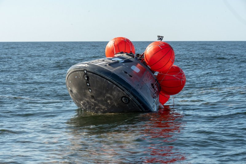 RV Flip судно