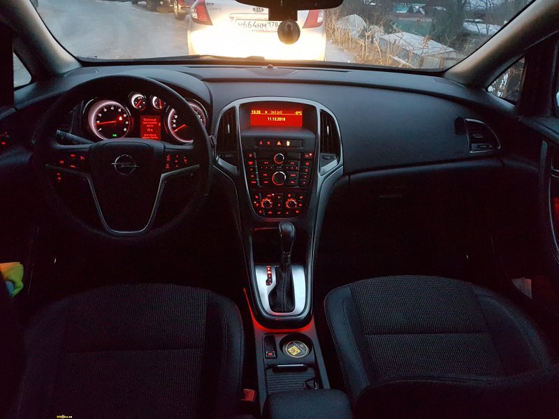 Opel Astra j Cosmo салон