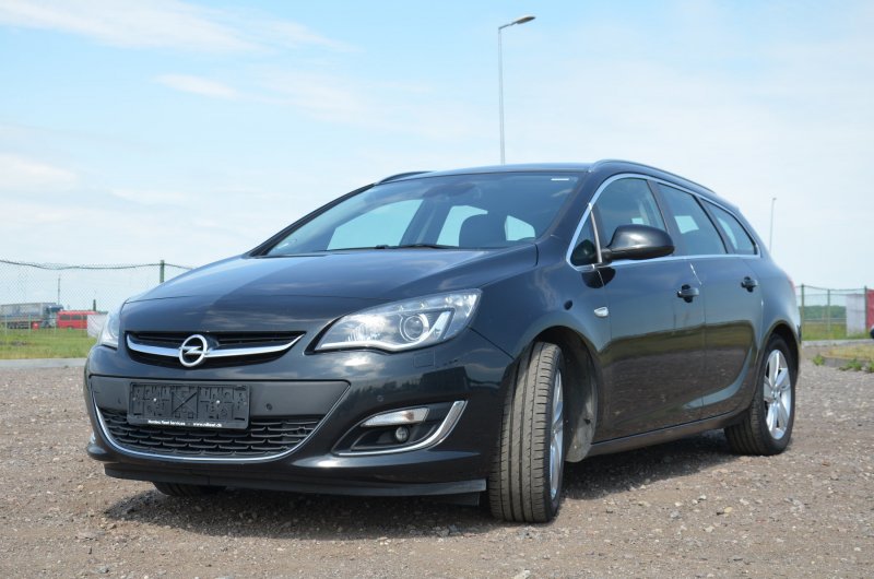 Opel Astra j Cosmo 2012