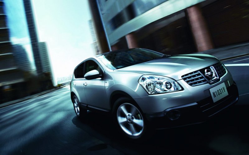 Nissan Dualis car