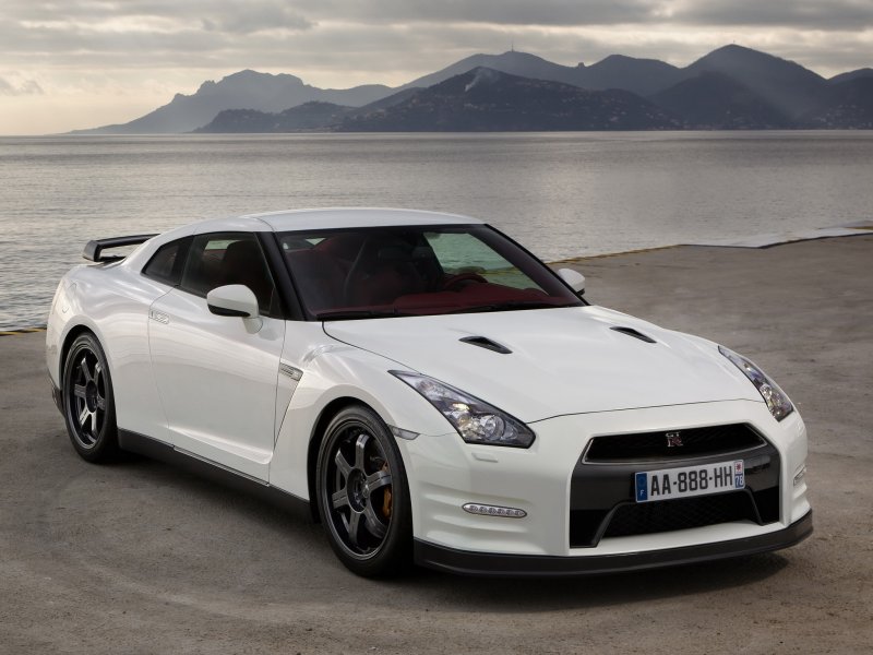 Nissan GTR 2011
