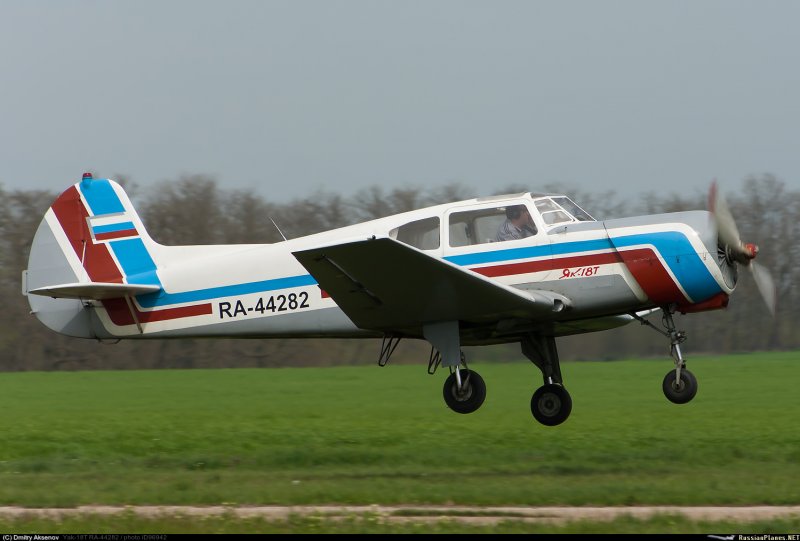 Як-18т в Новоорске