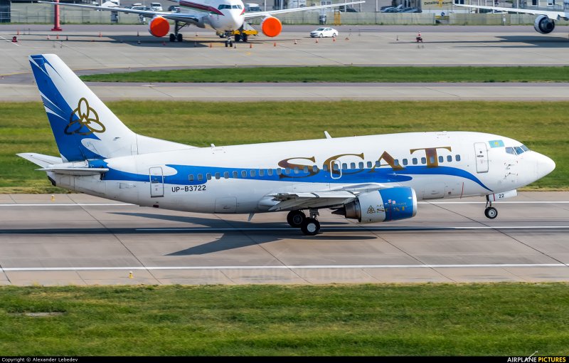 Boeing 737-500 scat Airlines