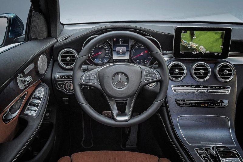 Мерседес Бенц GLC Coupe 250d
