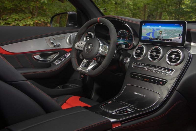 Mercedes Benz GLC 2020 салон