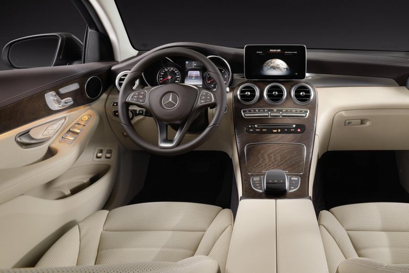 Мерседес GLK 300 купе салон