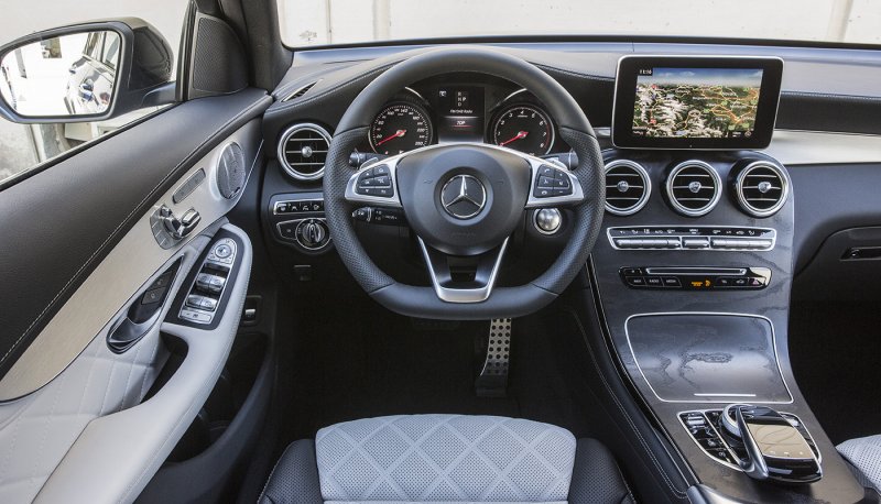 Mercedes Benz GLK Coupe салон