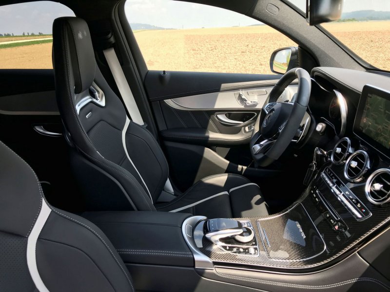 Mercedes GLC 63s салон