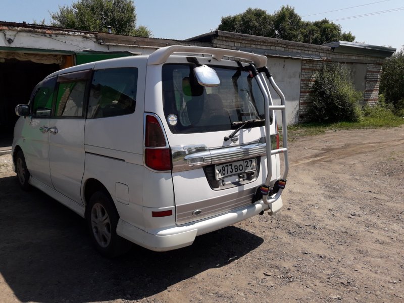 Nissan Serena c26