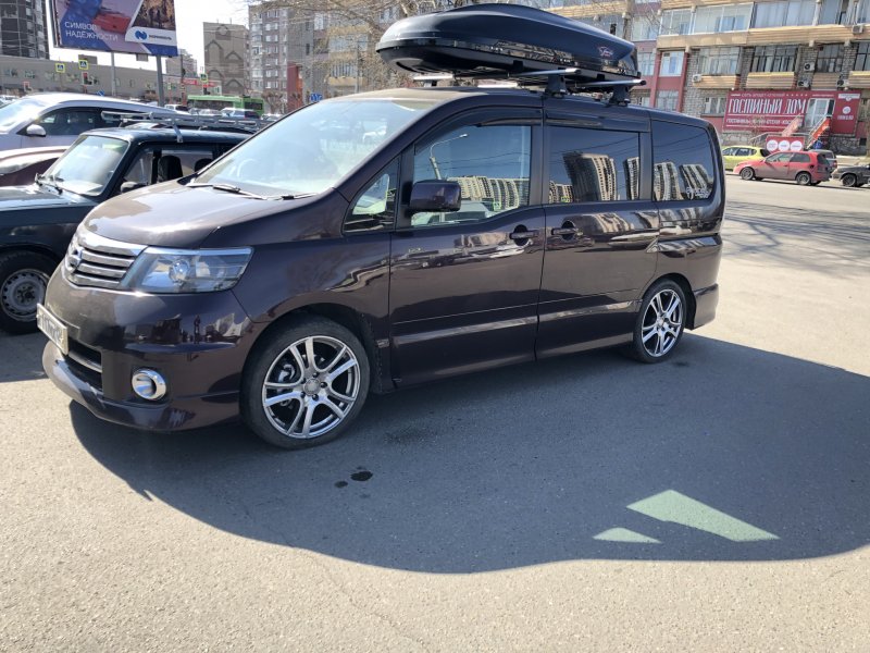 Nissan Stepwgn