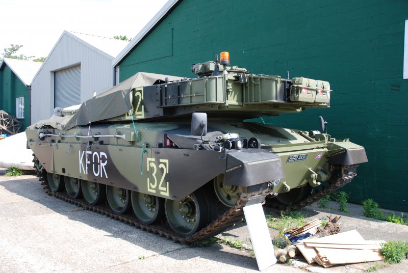 Challenger 1 KFOR