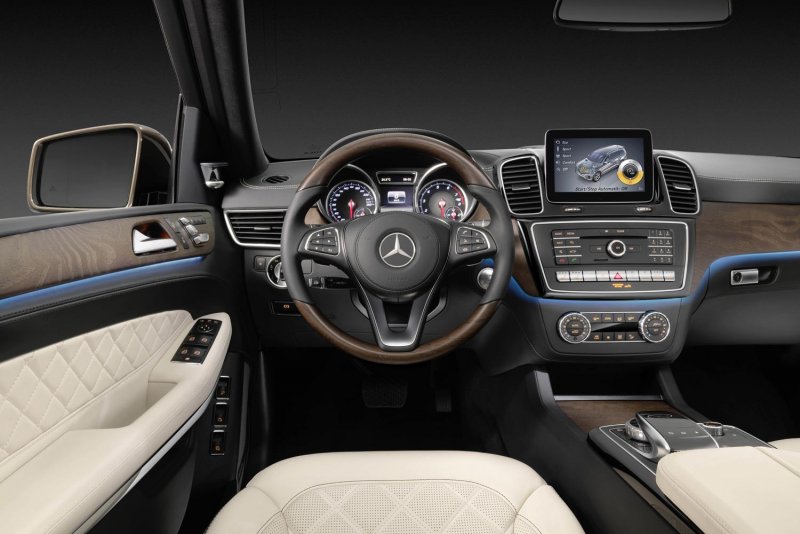 Mercedes Benz GLS 2017 салон