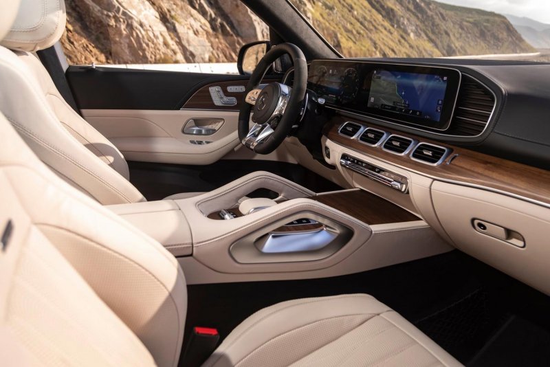 Mercedes-Benz GLS 2016 салон