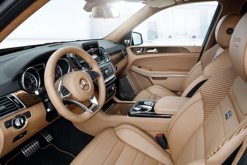 Мерседес GLS салон сзади 2021