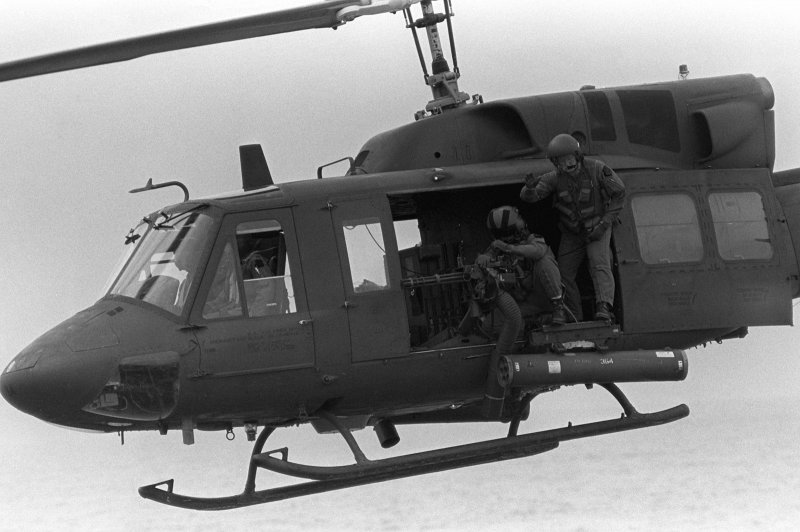 Uh-1 Iroquois пулемёт