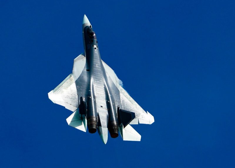 Су-57 двухдвигательный реактивный
