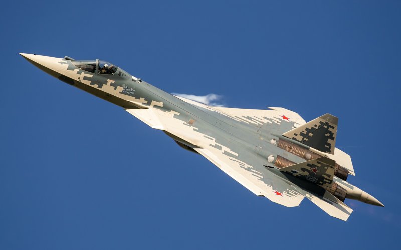 Самолёт 5 поколения Су 57