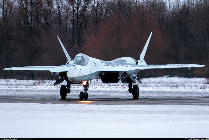 Су-57 реактивный самолёт