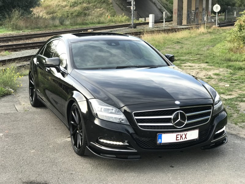 Mercedes Benz CLS w218 черный