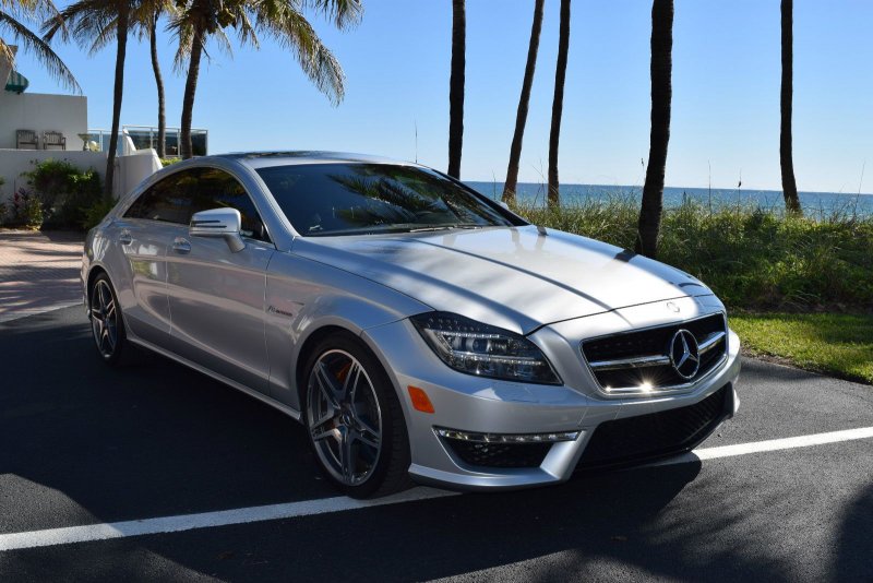 Мерседес CLS 63 AMG 218