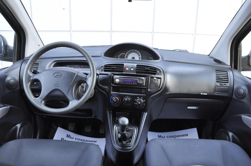 Hyundai Matrix 2008 салон