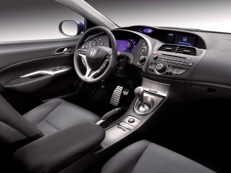 Honda Civic 2008 седан салон