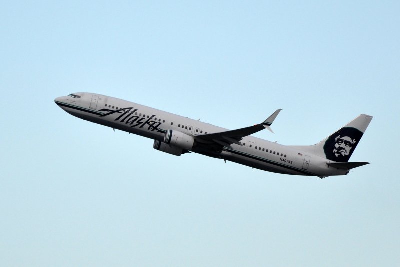 Боинг 737-900