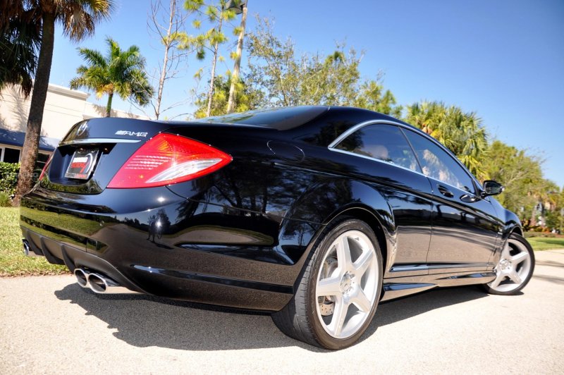 Brabus e v12 Black Baron