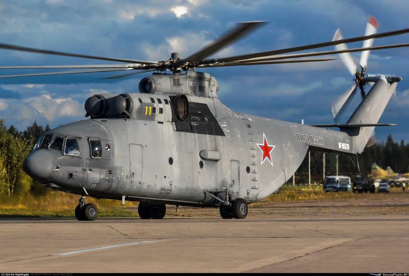 Ми-26 вертолёт в небе