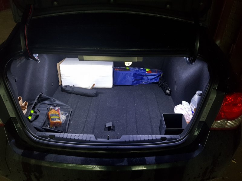 Chevrolet Cruise хетчбек багажник