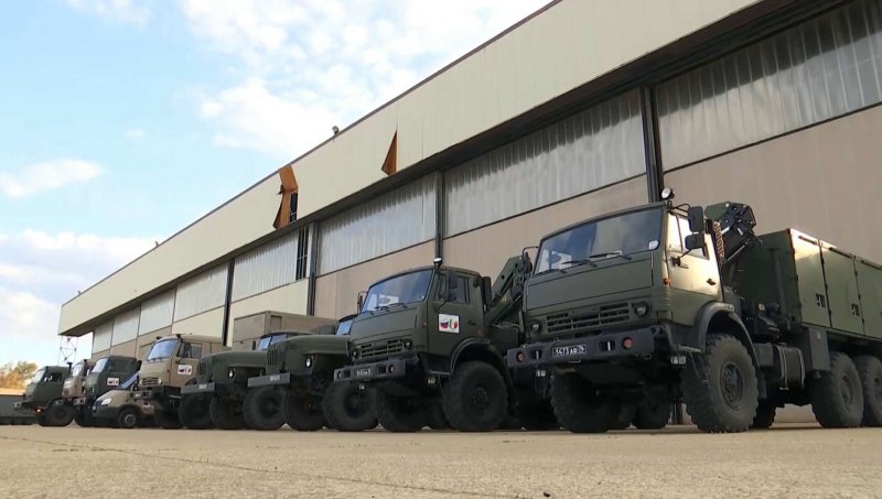 Российская Военная колонна