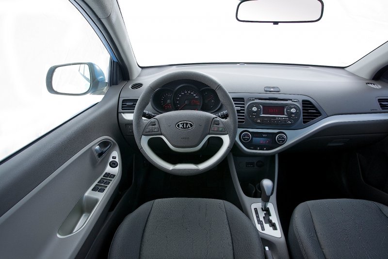 Kia Picanto 2012 салон