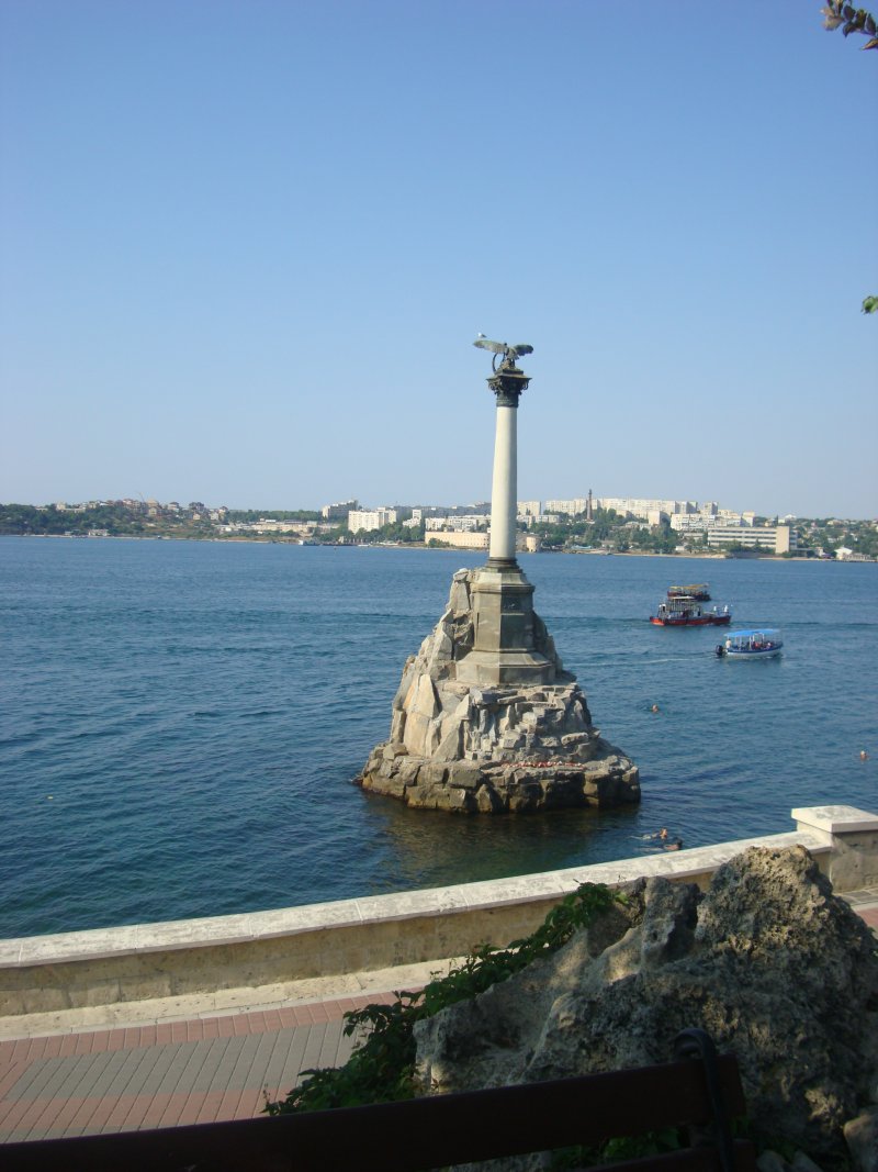Затопленные корабли в бухте Севастополя 29 октября 1959