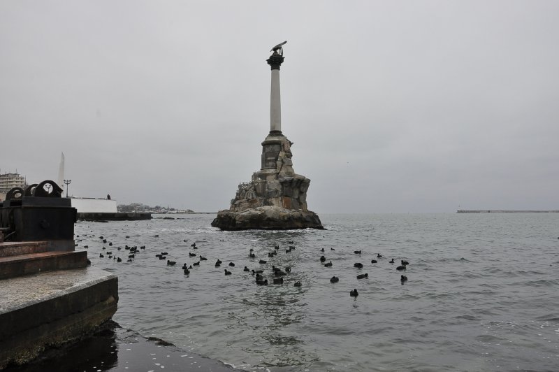 Затопленные корабли в акватории Саратова