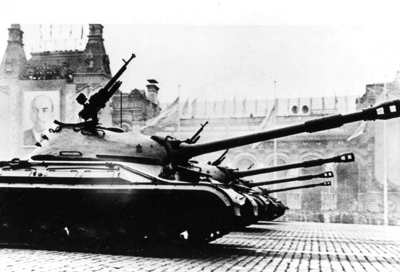 Танк ИС-3 на параде