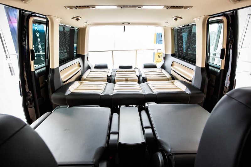 Volkswagen Multivan 2018 салон