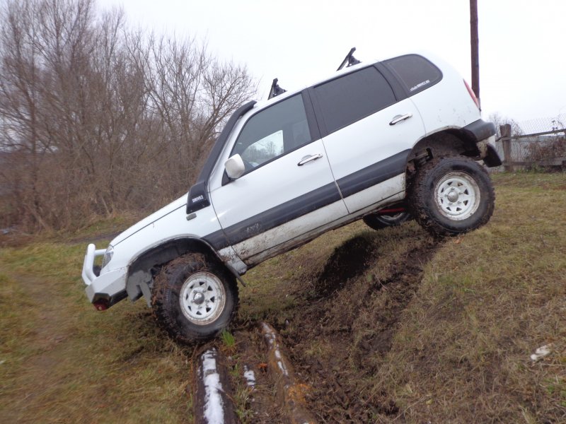 Chevrolet Niva 2013 Offroad