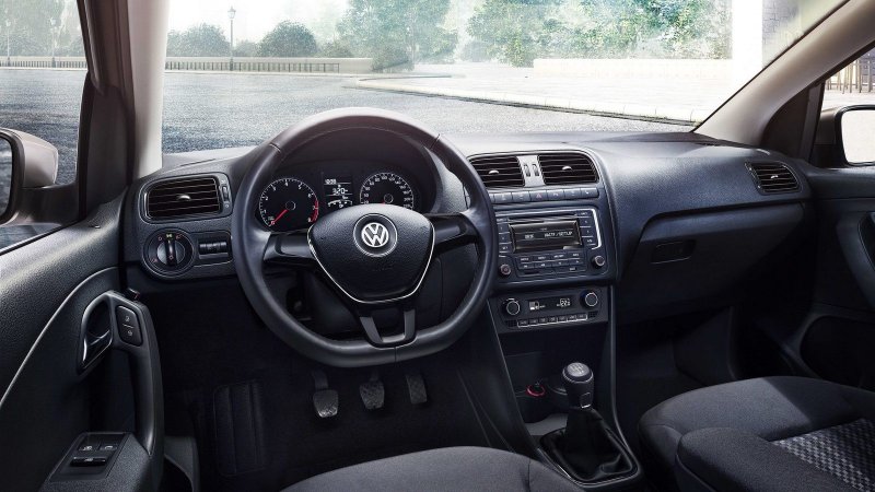 Volkswagen Polo sedan 2017 салон