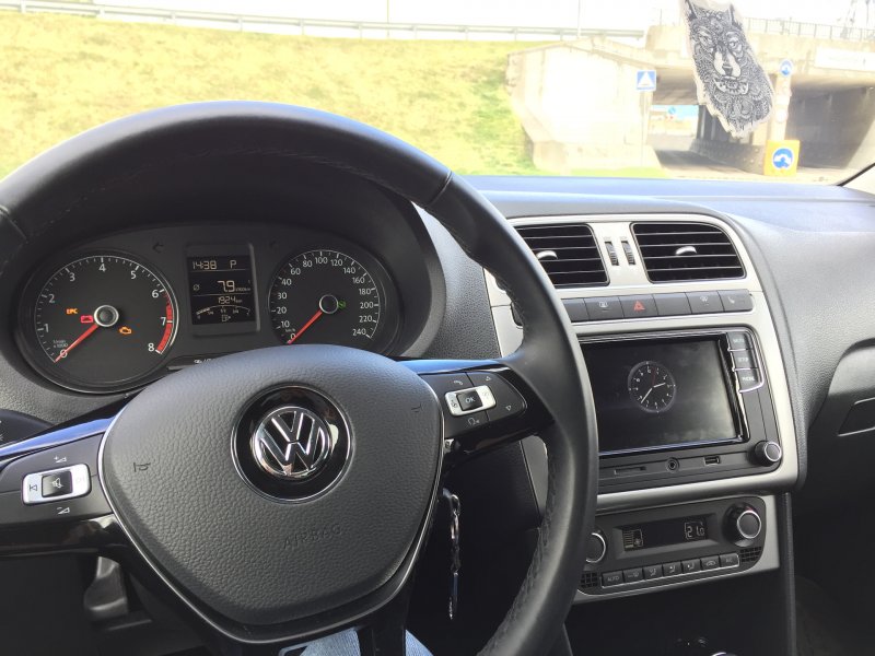 Volkswagen Polo sedan Highline