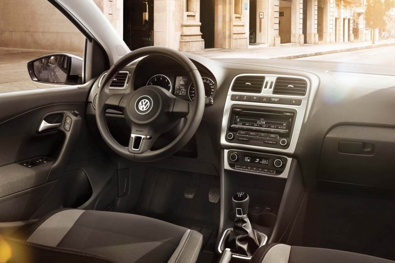 Volkswagen Polo sedan 2017 салон