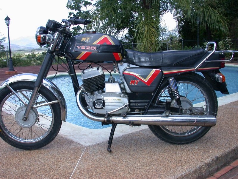 Мотоцикл Сузуки gt 750