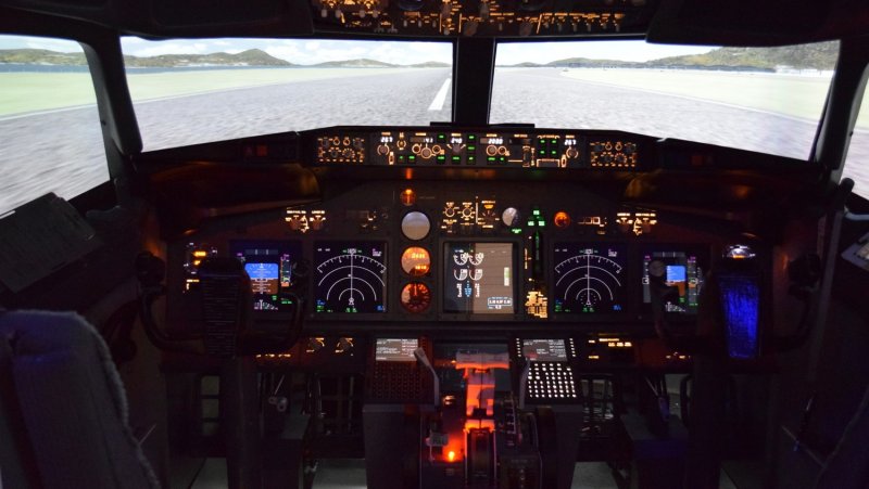 B737-800 симулятор
