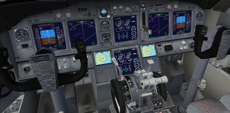 737-800 UTAIR кабина пилотов
