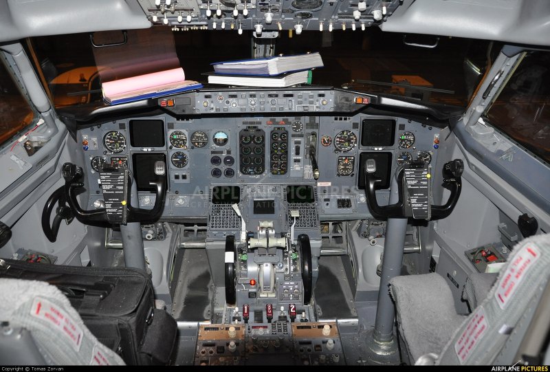 Боинг 737-400 Cockpit